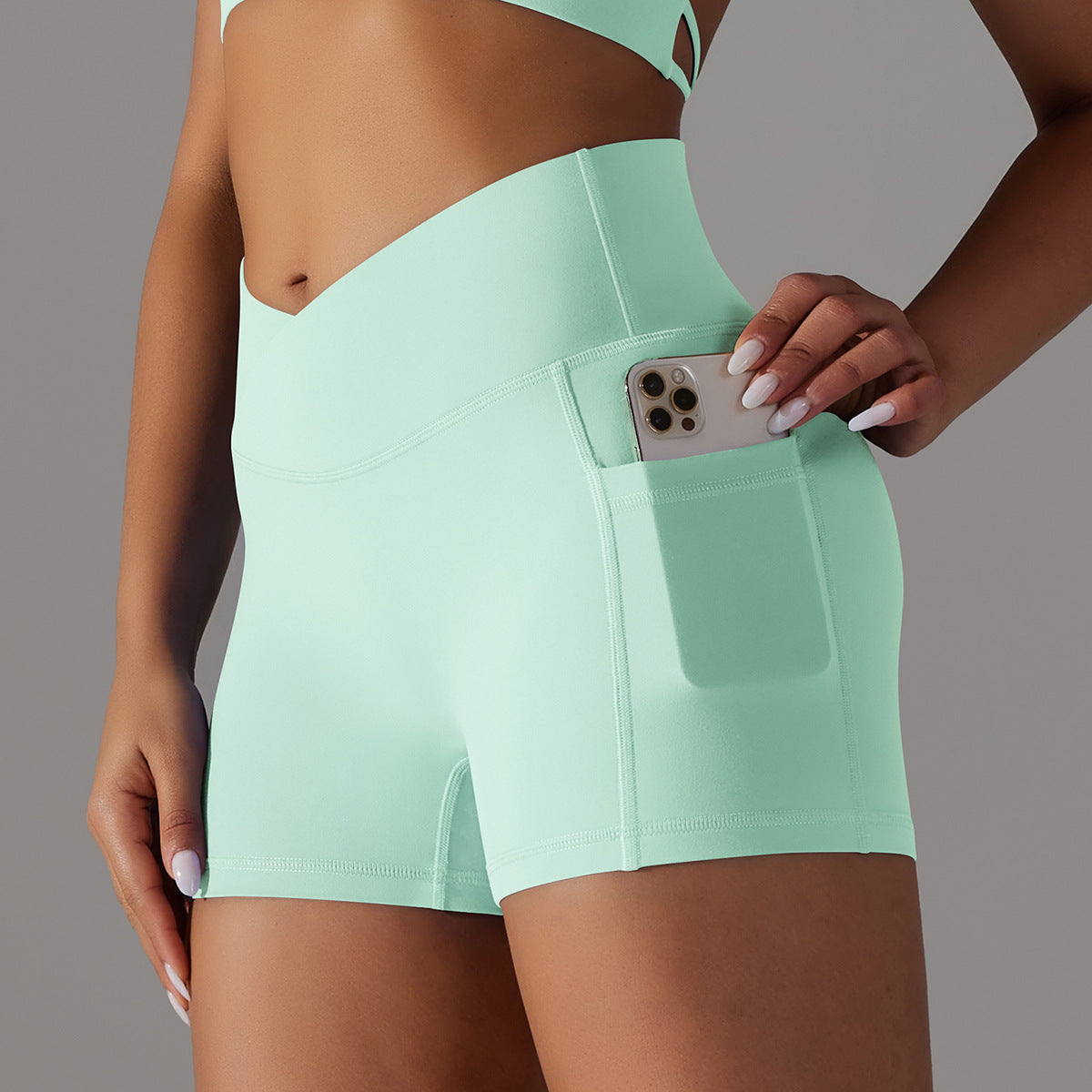 Yoga Shorts with Phone Pocket Design Fitness Sports Pants
